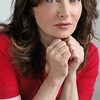 Catherine Lloyd Burns as Tanya Hewitt