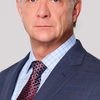 Jeff Perry as American Lawyer
