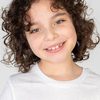 Noa Millán as Sara