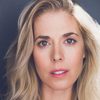 Lucy Owen as Julie