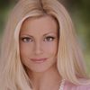 Julie Michaels as Agent Elizabeth Marcus