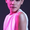 Esnyr Ranollo as Adelle (segment "Mukbang")