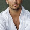 Leeshon Alexander as Lieutenant Commander Patrick Peschka