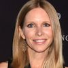 Lauralee Bell as Daphne Dumas