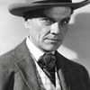 Ray Bennett as Mr. Keon