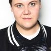 Caitlin Weierhauser as Flo