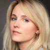 Sara Fletcher as Kelly