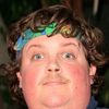 Jacob Wysocki as Ken Smith