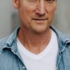 Aaron Pearl as Billy