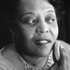 Mae Barnes as Annie