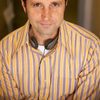Richard Gabai as Vernon