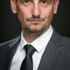 Ferry Asselbergs as Feest gast