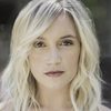 Paige Bach as Lauren