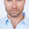 Damon Runyan as Stefan