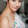 Sophie Jarmouni as Elsa (segment "Appel Mortel")