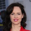 Anna Galvin as Lauren