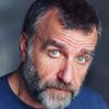 Ugo Dighero as Leone Stella (Runner)