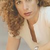 Jill Gettelson as Bidding Customer