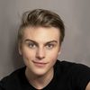 Connor DeWolfe as Travis Gunner