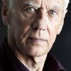Paul Hüttel as Agra (voice)