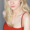 Elise Luthman as April