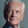 Andrzej Seweryn as Hebrard