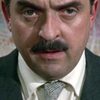 Jacques Marin as L'agent de police ferroviaire