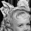 Julie Allred as Blonde Girl (uncredited)