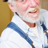 Lowell Landes as Buzzo