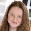 Sadie Lapidus as Oona