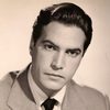 Gustavo Rojo as Antonio Soriano