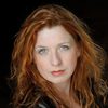 Antonia Holfelder as Lehrerin Grach