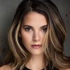 Masey McLain as Beth O'Leary