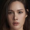 Rhatha Phongam as Mrs. Boonlueang