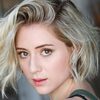 Lizze Broadway as Abbey