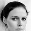 Patrycja Volny as Bonnie