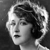 Ruth Clifford as Margaret Cross (uncredited)