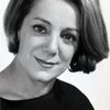 Denise Gence as L'hôtesse / The hostess