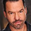 Leif Gantvoort as Tony
