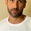 Edoardo Gabbriellini as Roberto