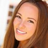 Amanda Godepski as Veronica