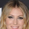 Ari Graynor as Naomi