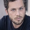 Teun Luijkx as Captain Mintjes