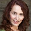 Cheryl Gensiorek as Airport Bar Woman