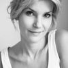 Joanna Bobin as Karen