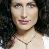 Lisa Edelstein as Laura Crosby