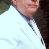 Macon McCalman as Larsen's Editor