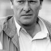 Dennis Waterman as Simon Carlson