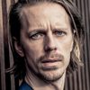 Fredrik Wagner as Andrew