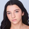 Sophie Knapp as Helene Haft